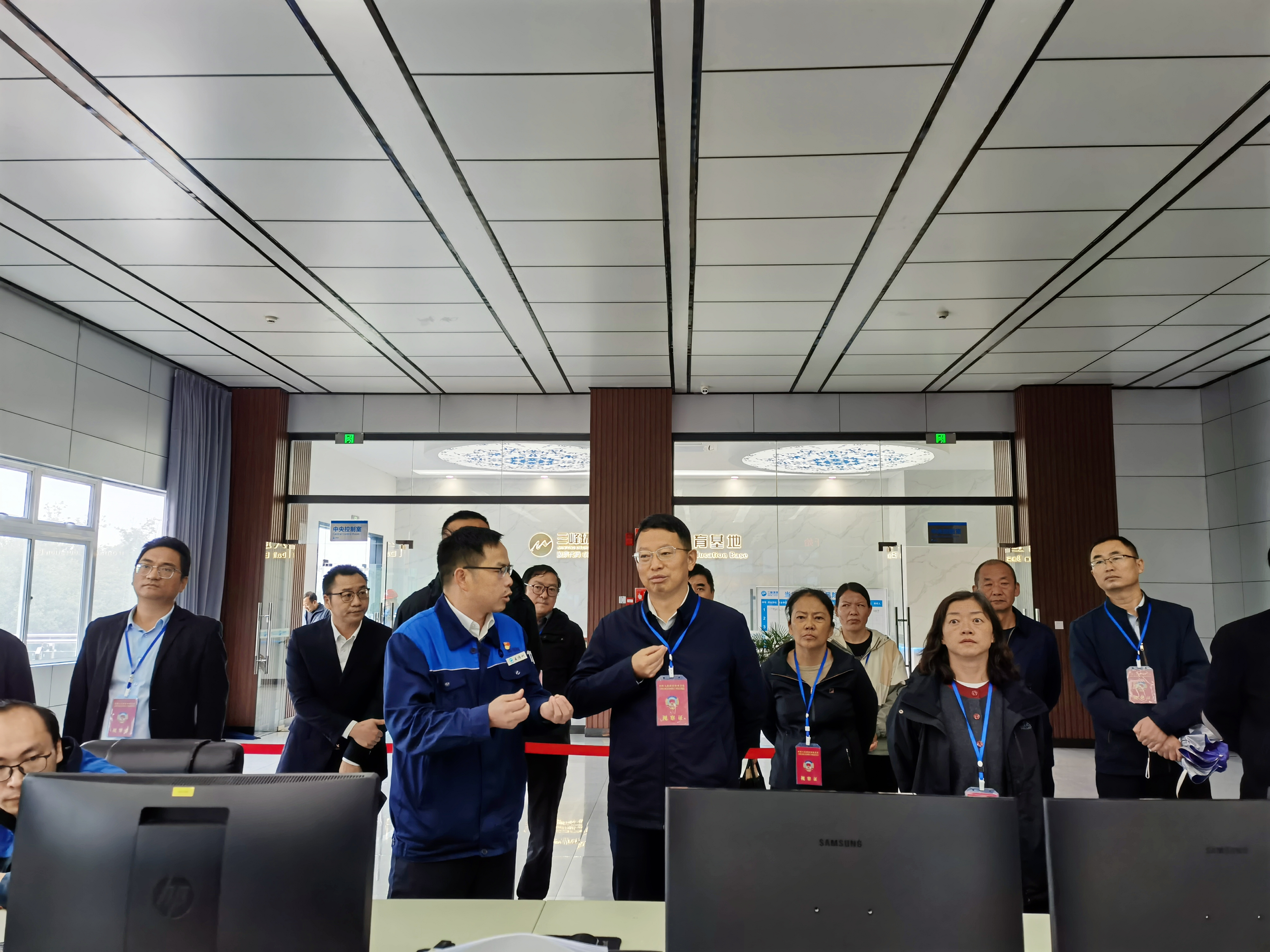 20250527大理州政协党组书记、主席程鹏率队到大理金沙8888js公司视察1.jpg